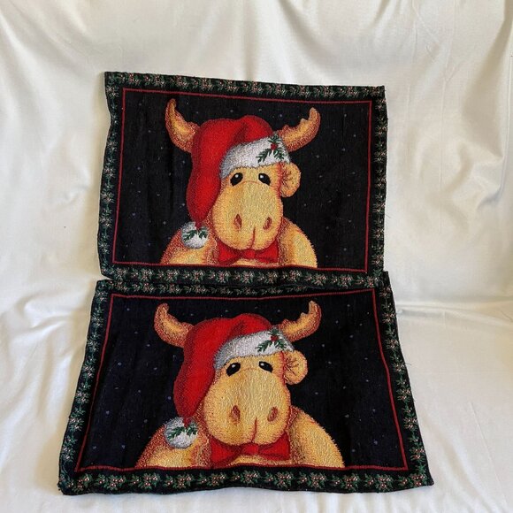 Set Of 2 Christmas Moose Placemats With Santa Hat & Holly Design - Picture 1 of 3